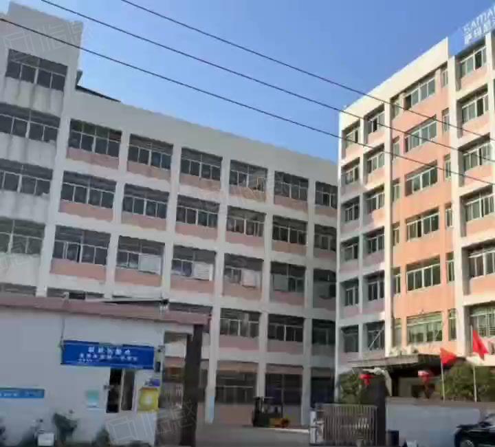 厚街低价推出独院厂房，马路旁，交通方便！