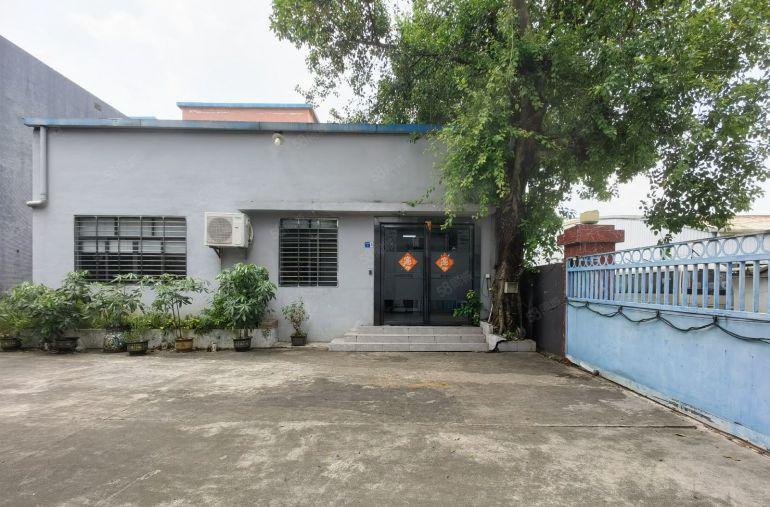 厚街溪头独院3000平方单一层砖墙到顶高度7米厂房出租