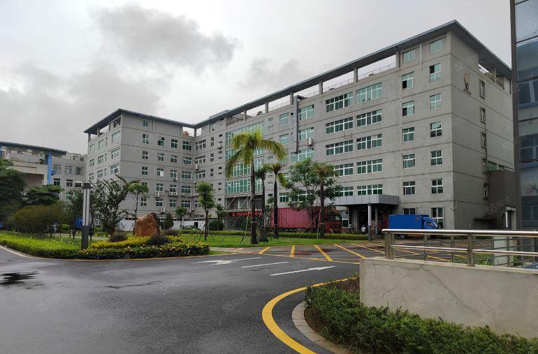 厚街横岗水库附近楼上800平厂房出租带装修水电齐全可拎包入驻