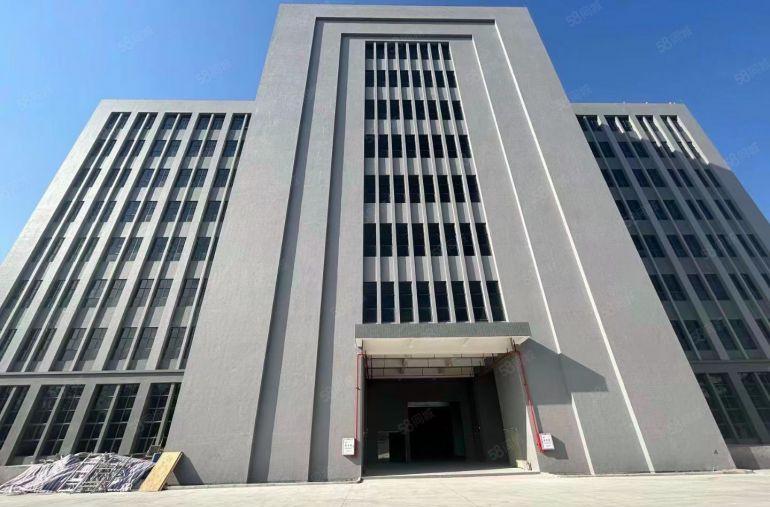 厚街全新高端厂房 3500 每层，两部客梯两部五吨货梯