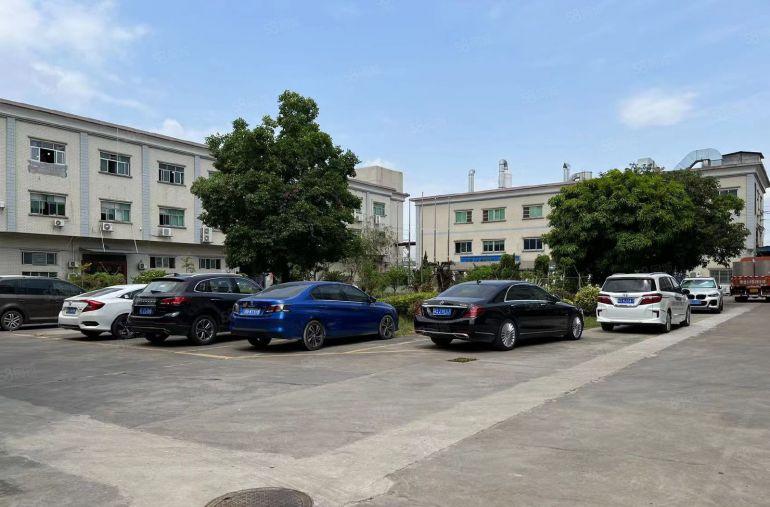 厚街新出花园式原房东厂房三楼1500平带现成办公室水电装修