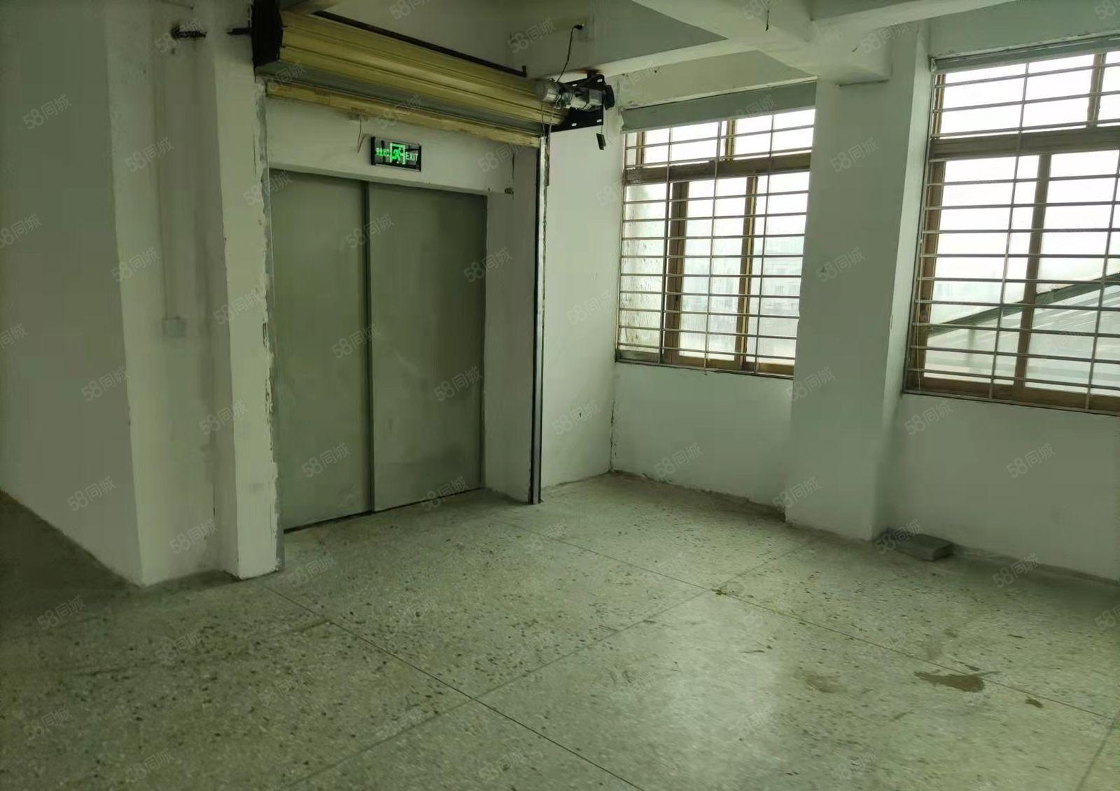 厚街新出原房东三楼500平带现成办公室水电装修齐全好进大车