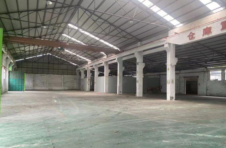 （原房东独门独院厂房3400平方）实际面积租，工业用地有宿舍