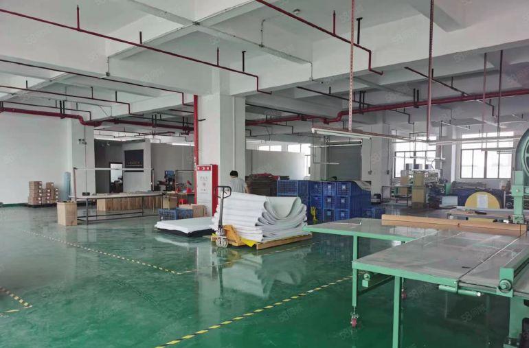 厚街新出溪头原房东1200平方精装修水电齐全实际面积出租