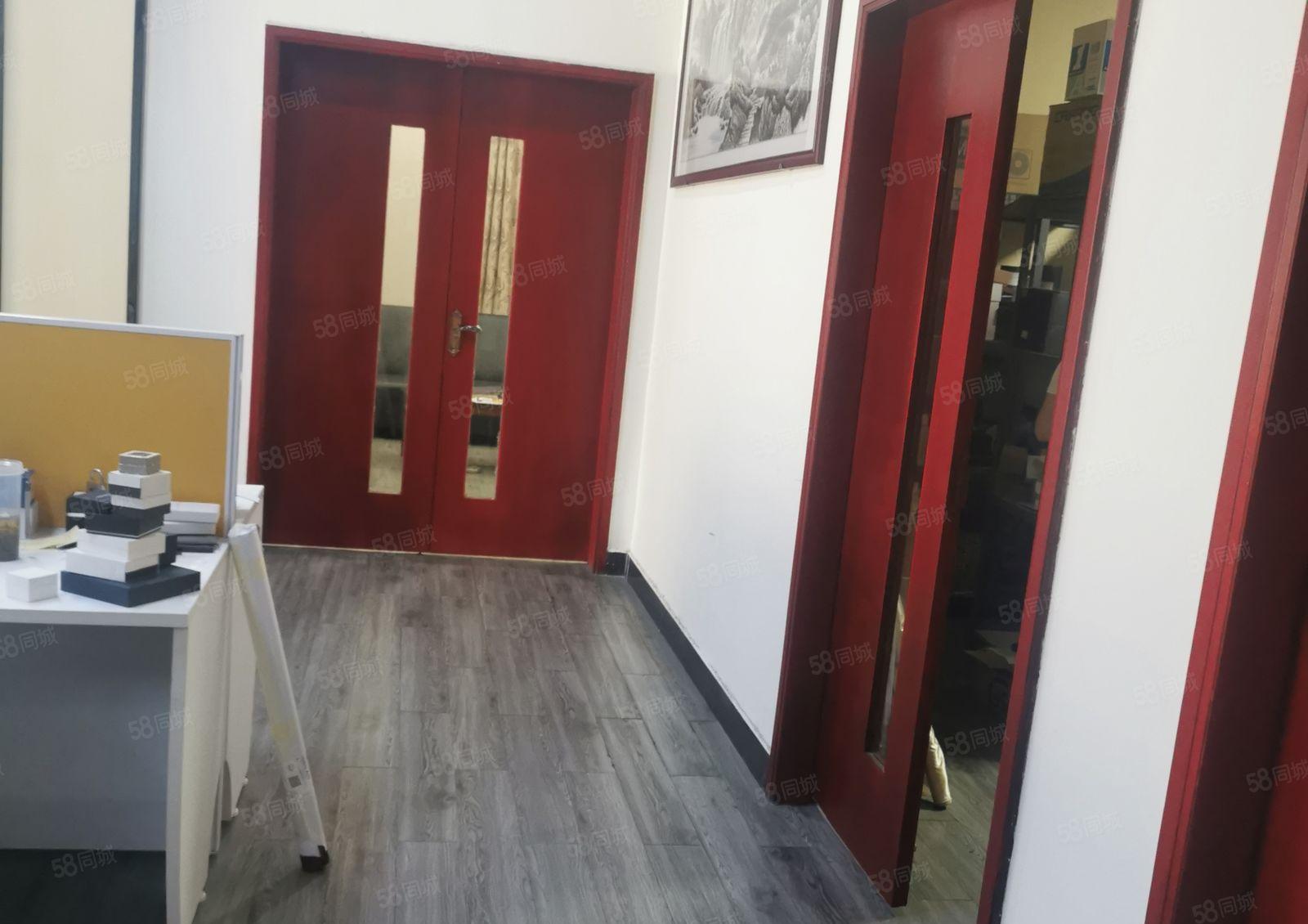 厚街镇独门独院原房东10000平方花园式厂房空地大低价招租