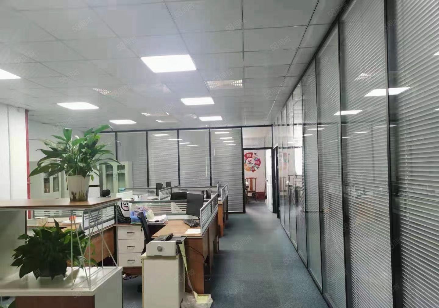 厚街漂亮整洁工业园，现成装修1730平厂房出租，拎包生产！