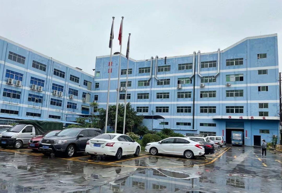 厚街镇高速出口新出一楼7.5米4000平方可分租一半带地平漆