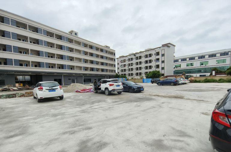 厚街镇全新标准厂房单层面积3000方，可分租一楼高度6.3米