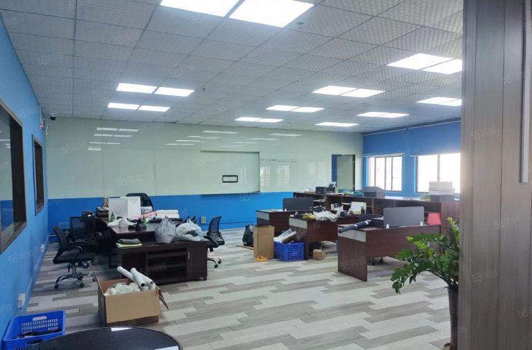 厚街标准厂房3楼，超大货梯，水电齐全交通便利停车方便