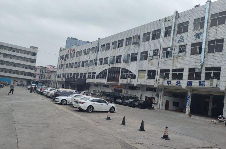 厚街三屯原房东分租楼上1950平方现成办公室地坪漆价格8块