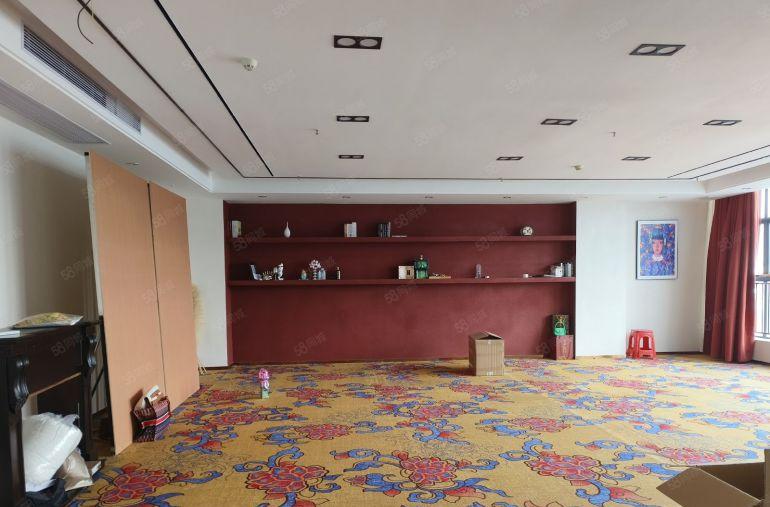 现成办公室，直播间，水电齐全，100万豪华装修