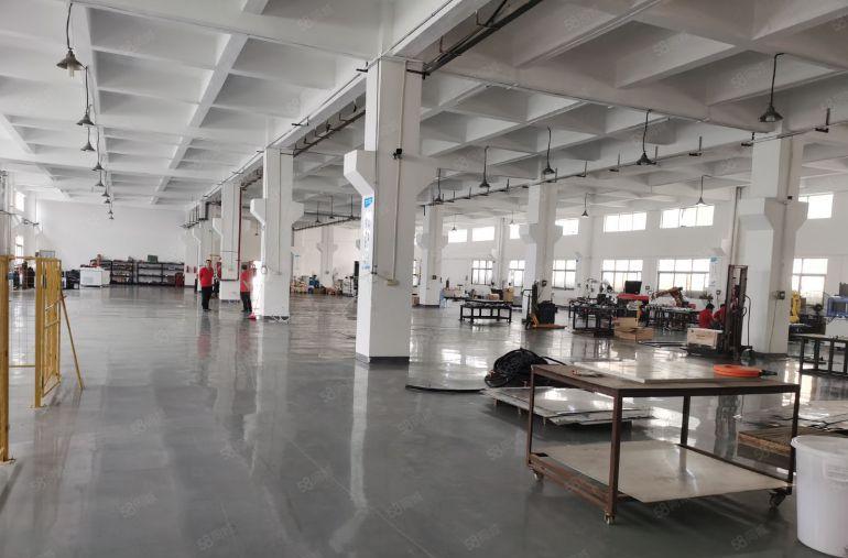 厚街新出原房东精装修一楼2500平低价厂房出租，高度6米