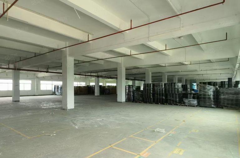 厚街厂房出租（花园式独院7600平方）