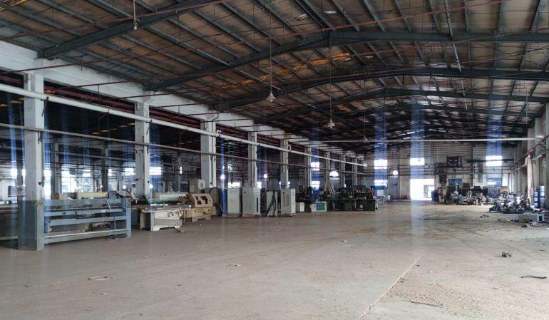 厚街镇环莞快速路边原房东独院单一层厂房出租6000平方空地大