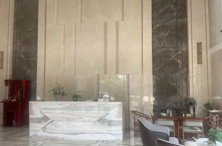 厚街 环岗钢结构滴水10米中间无柱子带5吨行车办公室豪华装修