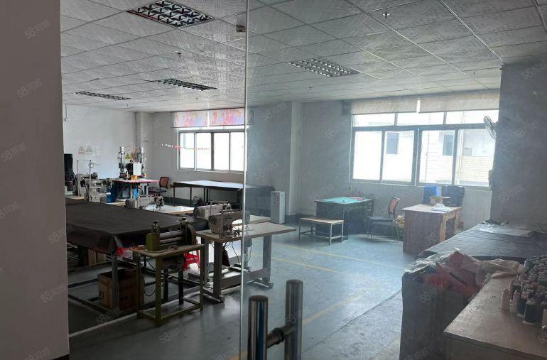 厚街新出花园式原房东厂房三楼1500平带现成办公室水电装修