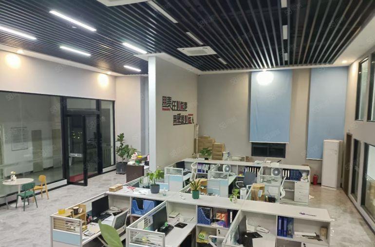 厚街楼上新出1300平方厂房出租带精装修办公室可整租可分租
