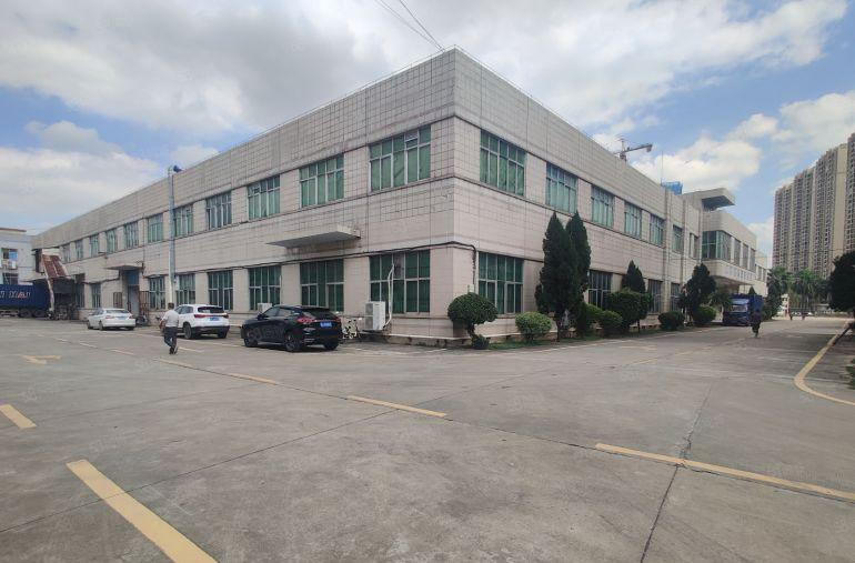 原房东8元低价甩租厚街大岭山南城无公摊4千平厂房一楼仓库出租