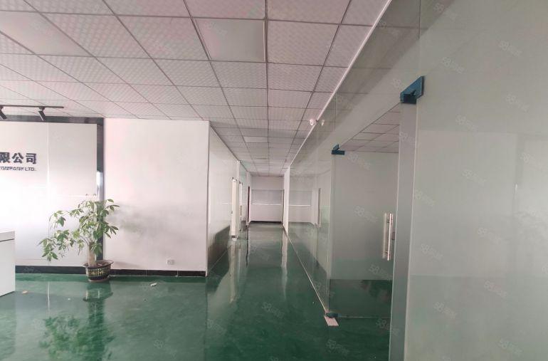 厚街体育公园二楼2000平方精装修厂房出租