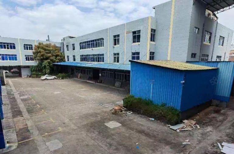 厚街新出一手房东独院厂房三层5000平方出租，现成水电办公