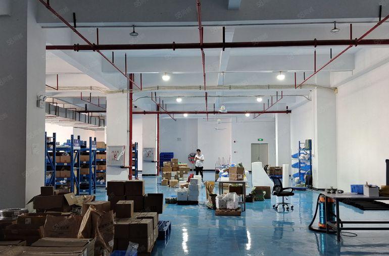 新出好房，东莞市厚街镇新园区厂房出租，有现成办公室，地坪漆