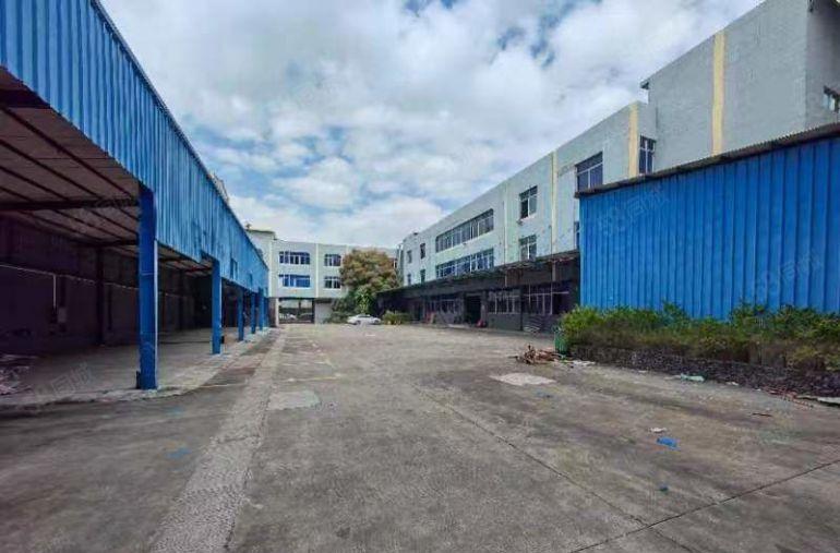 厚街新出一手房东独院厂房三层5000平方出租，现成水电办公