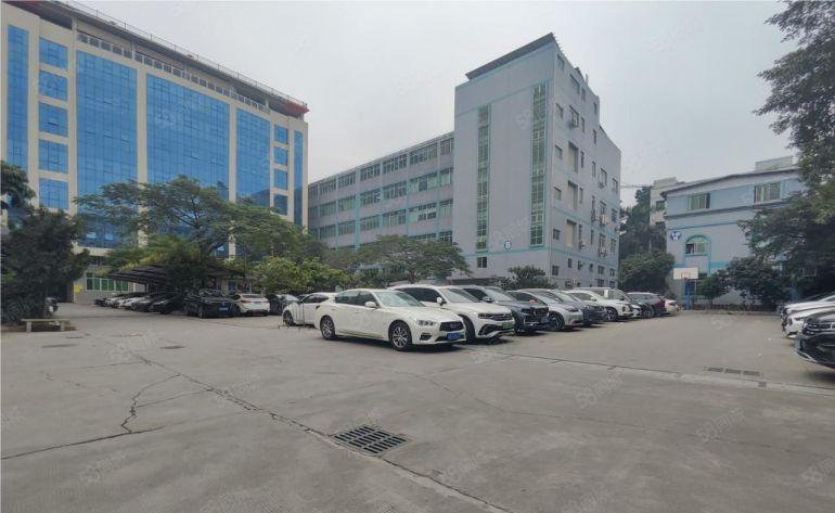 500起分原房东塘厦标准厂房实际面积出租，现成装修 近高速口