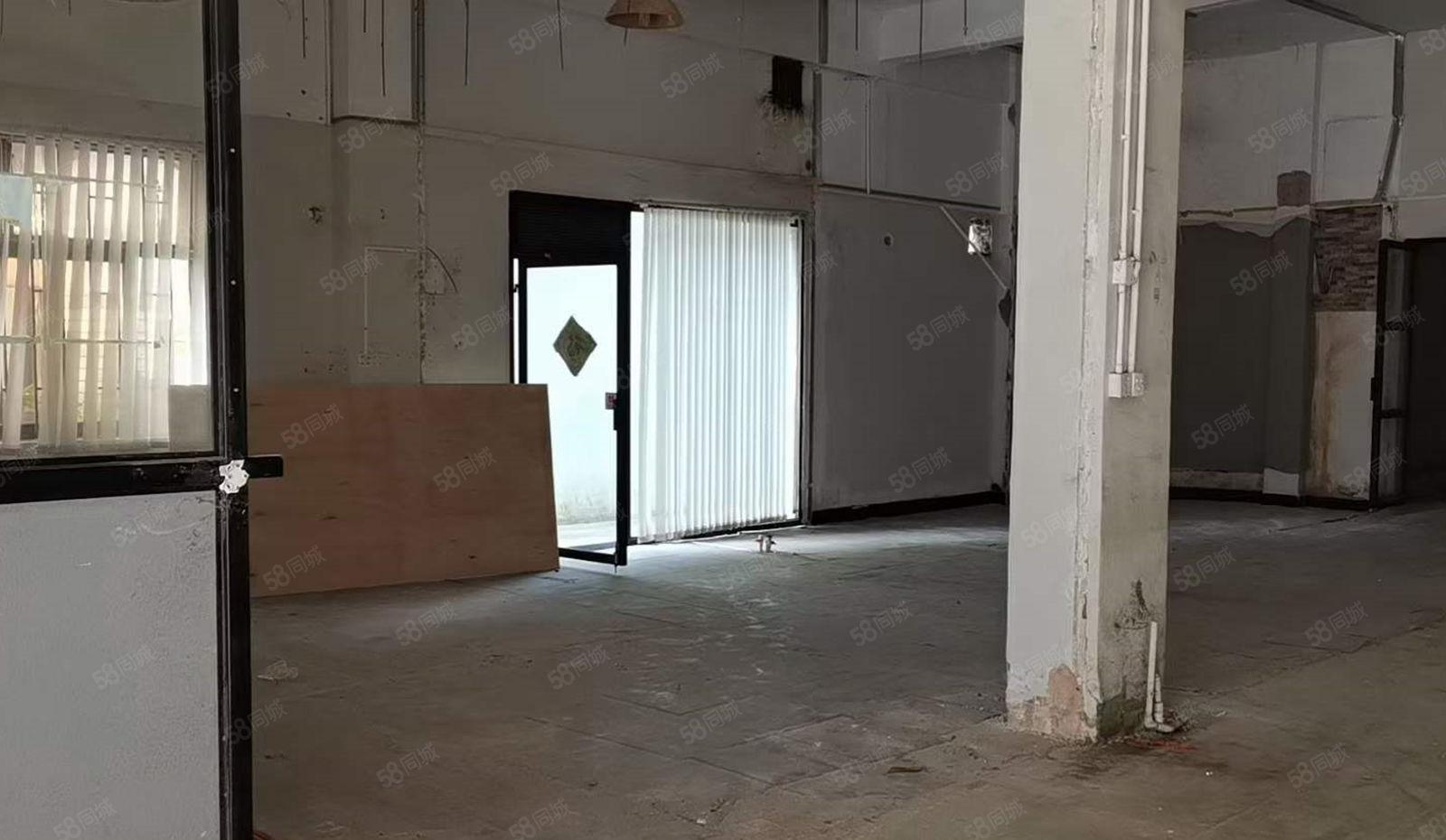 现成喷油环评!塘厦高速出口旁出租一楼1400平现成装修大小分