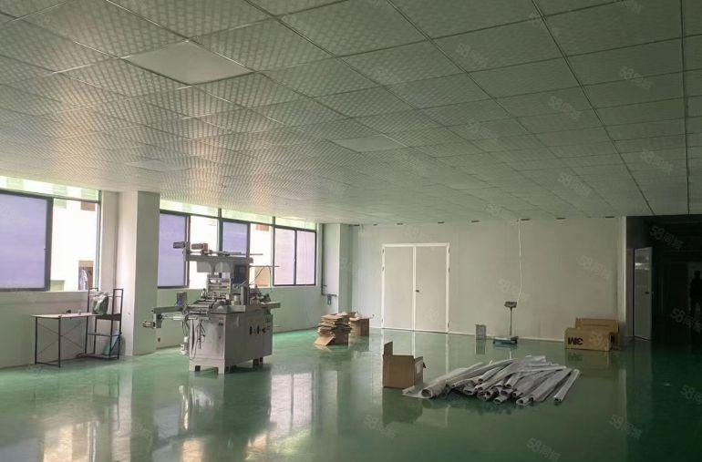 特价11！塘厦清湖头工业园区400平出租。水电齐全。现成装修