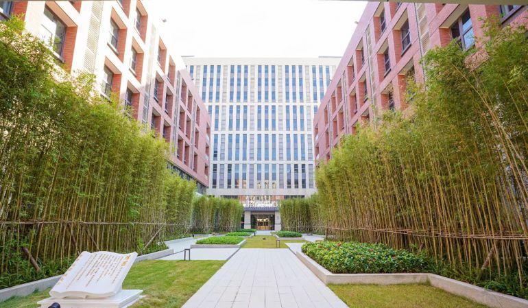 塘厦全新园林式高端工业园厂房1000平米起租有独栋企业总部