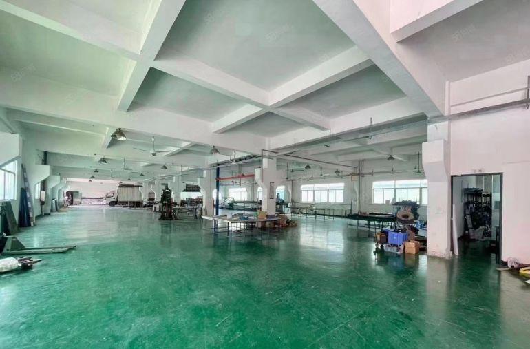 塘厦花园式独院厂房出租，带牛角现成装修水电可过户，五金塑胶等