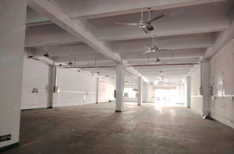 塘厦一楼小面积厂房出租，现成阁楼办公室格局方正适合各行各业