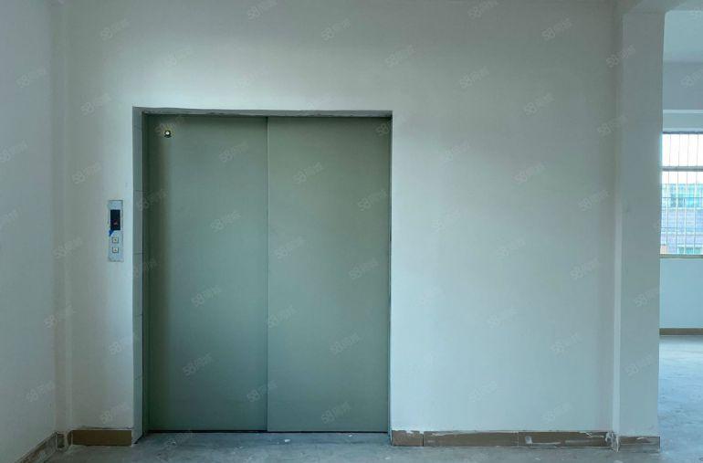 不限行业！特价10元振兴围原房东自带2吨货梯720平厂房出租