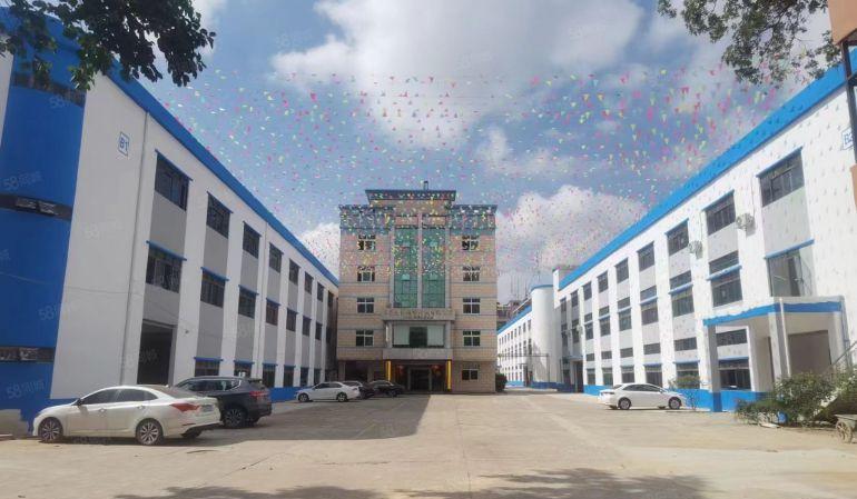 塘厦四村标准一楼420平全新地坪漆带办公室装修大车进出方便