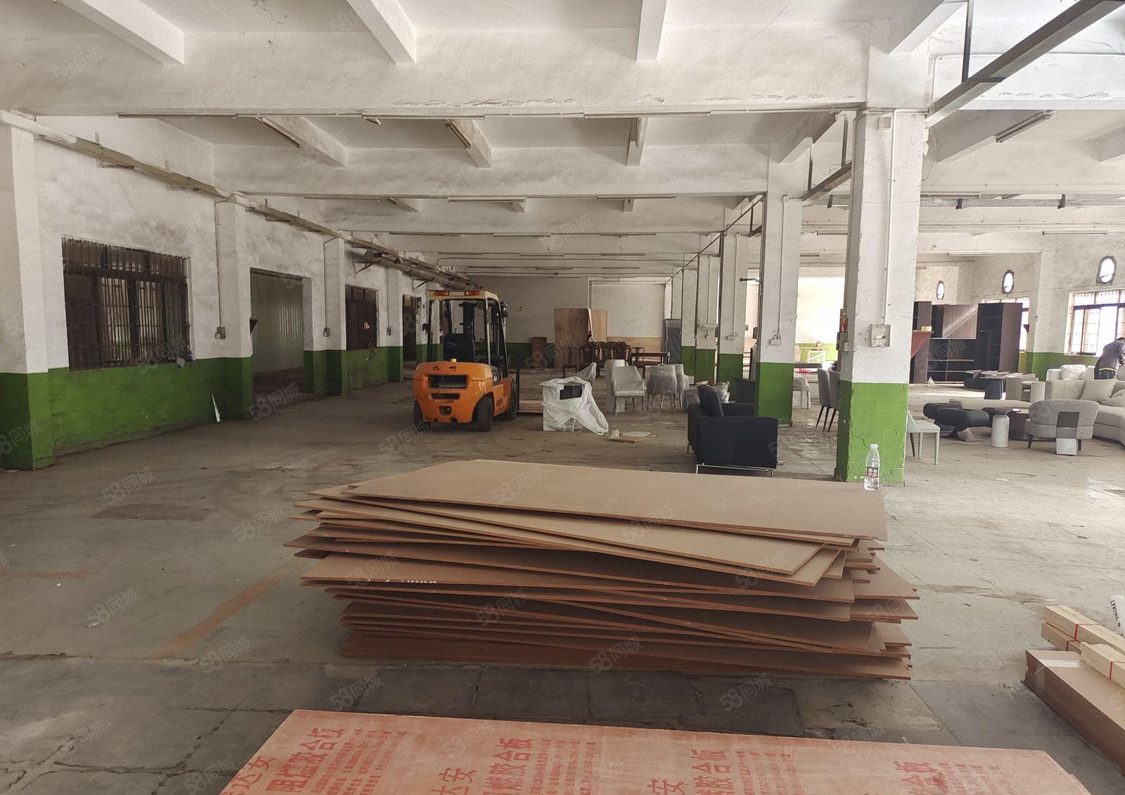 塘厦有现成喷油环评，1楼面积是1400平方，价格23元