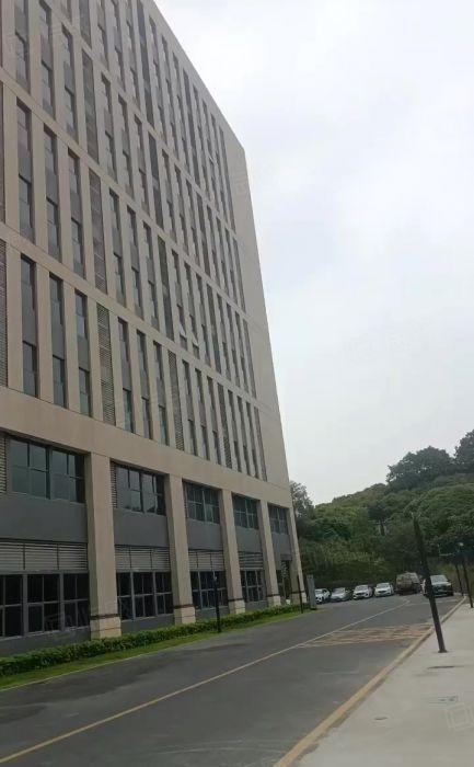 塘厦红本可隔独院厂房900平起出租，丙二类消防带精装修行业