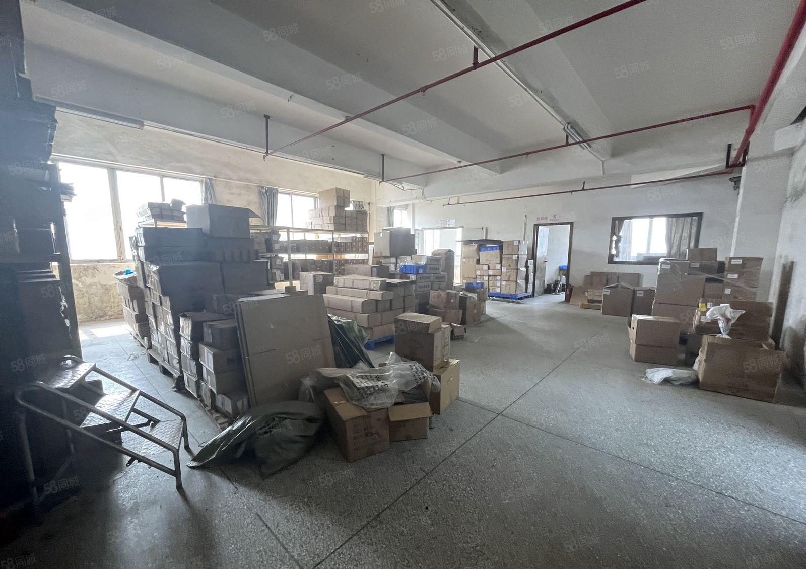 塘厦138工业区新出3楼1050平，大小面积可分租，水电齐全