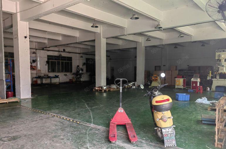 塘厦莲湖原房东标准一楼厂房出租，现成装修水电23块全包无杂费