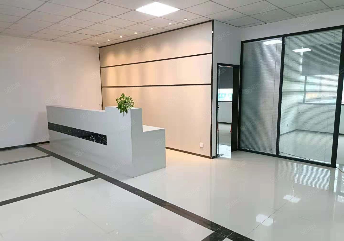 塘厦莆心湖新出独栋三层厂房5000平，精装修，高速路近