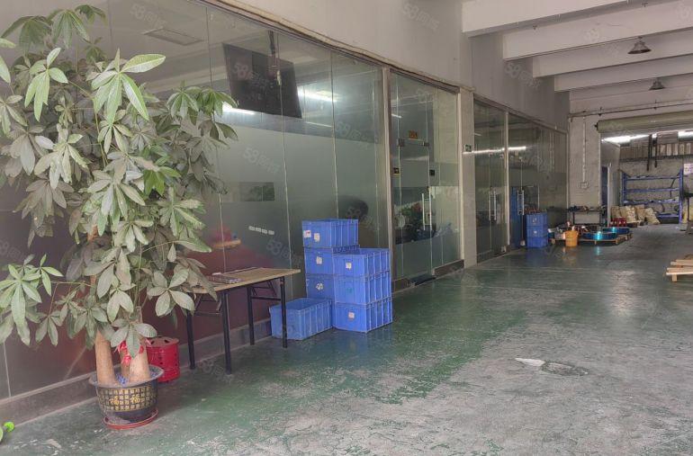 塘厦莲湖原房东标准一楼厂房出租，现成装修水电23块全包无杂费