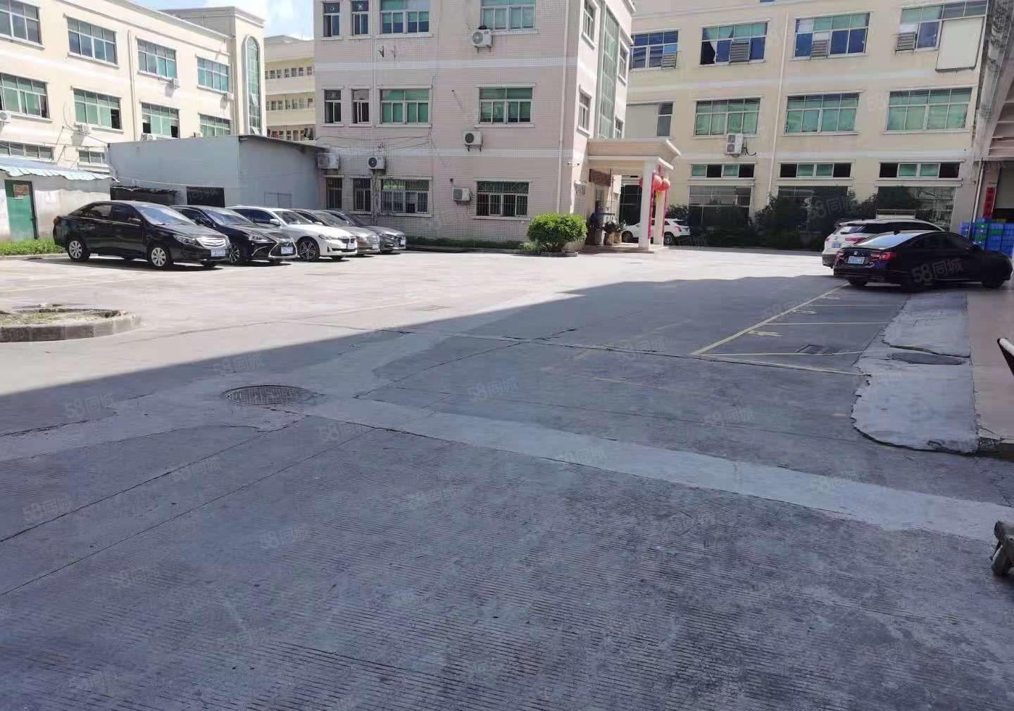 塘厦平山原房东7500平独院厂房大小分租，地坪漆，空地大！！