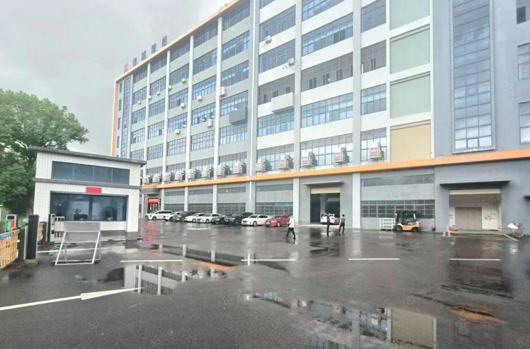 塘厦镇原房东一楼1500平米厂房出租，层高7米，带牛角