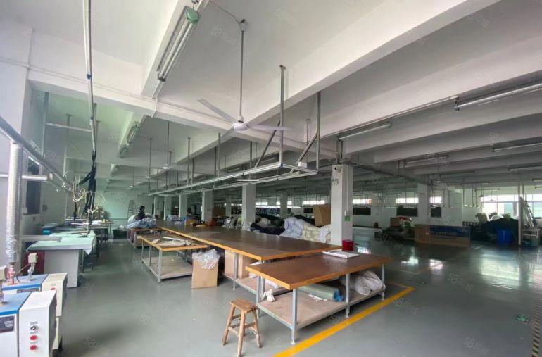 塘厦沙湖高速二楼厂房1700平，现成装修行业不限电梯3吨出租