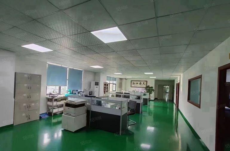 塘厦新空出楼上680平现成精装修厂房出租，全新地坪漆