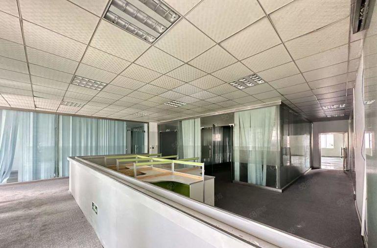 塘厦外环高速厂房原房东出租，二楼精装修1200平无转让费