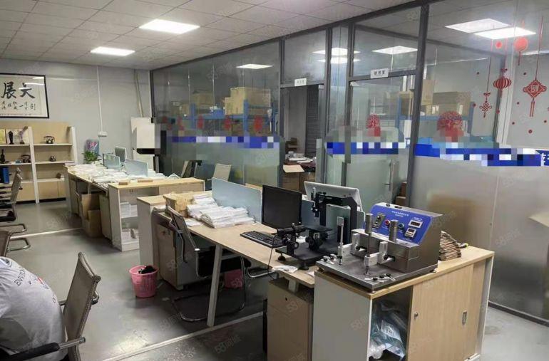 塘厦石马新出独院无尘车间厂房600平精装修，价格优惠出租！