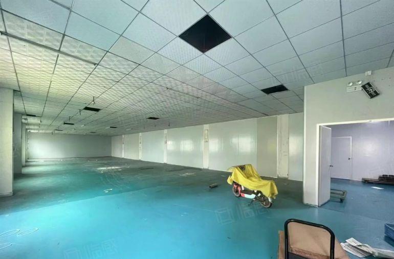 塘厦实业客分租楼上500平精装修厂房，可做电池 水电配套齐全