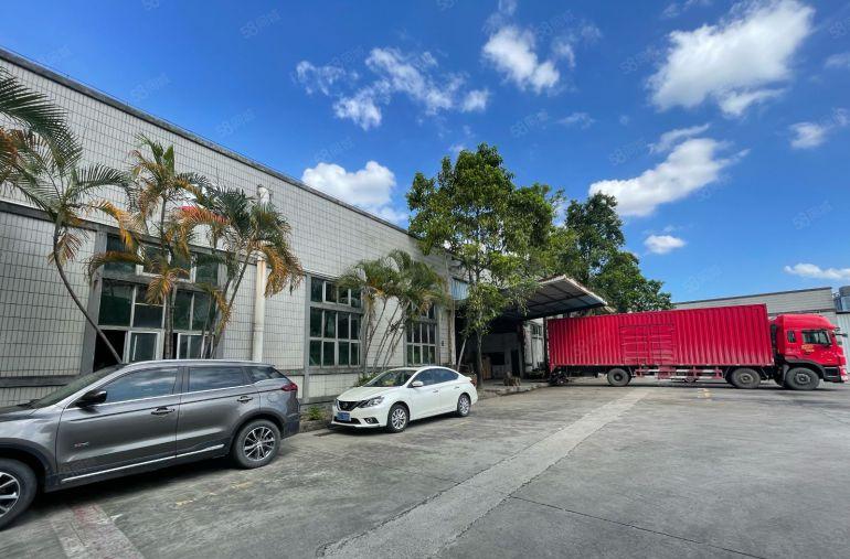 砖墙到顶单一层独栋5700平 原房东 形象敲好空地特大！