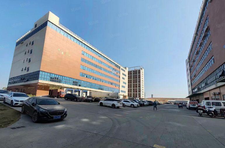 12元塘厦高速口精装修红本厂房出租，全新地坪漆水电全 可分租