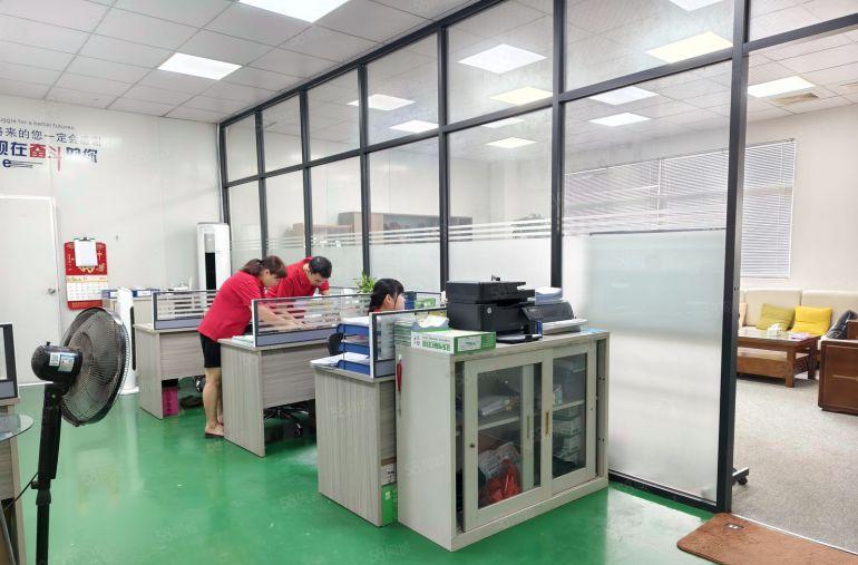 15元起靠深圳观澜花园式带装修1800平方米厂房出租分租